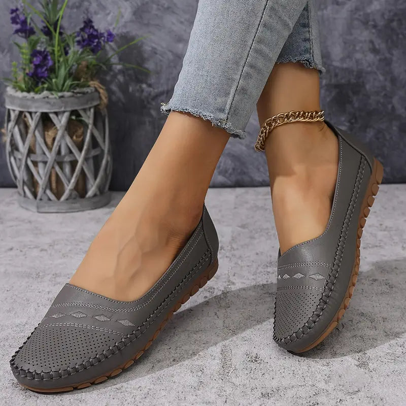 Orthopedic leather shoes