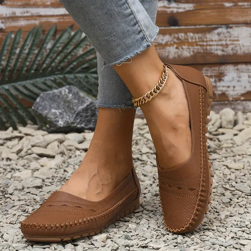 Orthopedic leather shoes