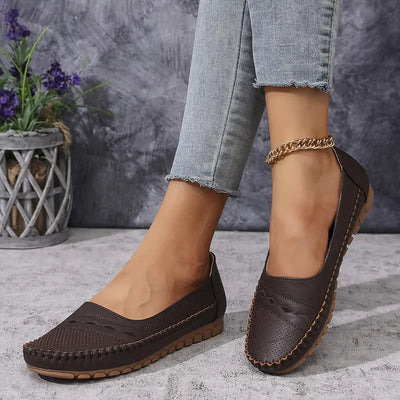 Orthopedic leather shoes