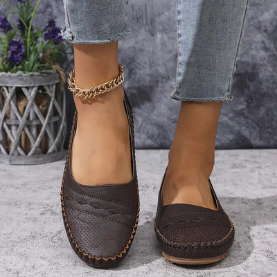 Orthopedic leather shoes